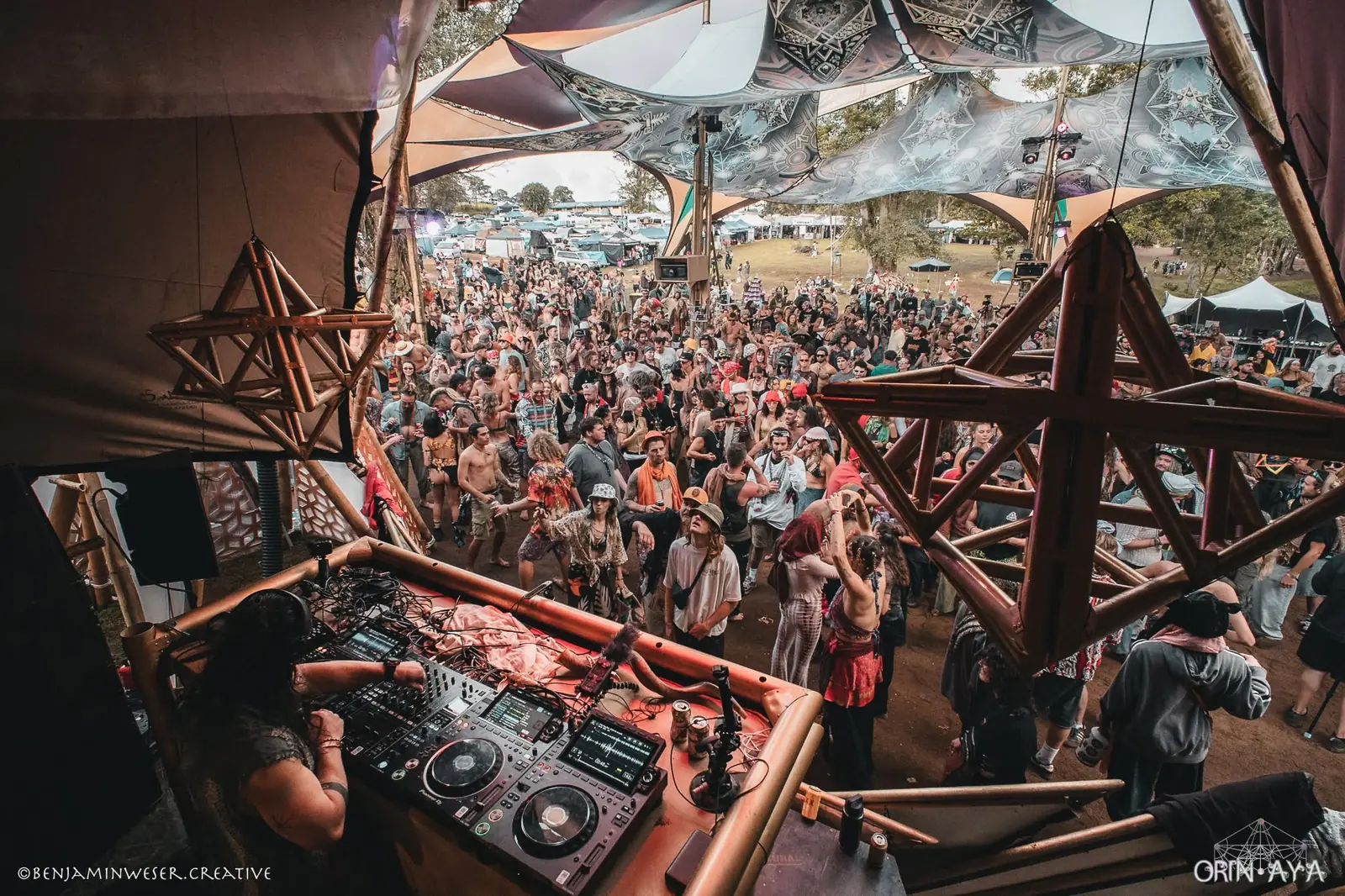 Pioneer CDJ-3000 decks
