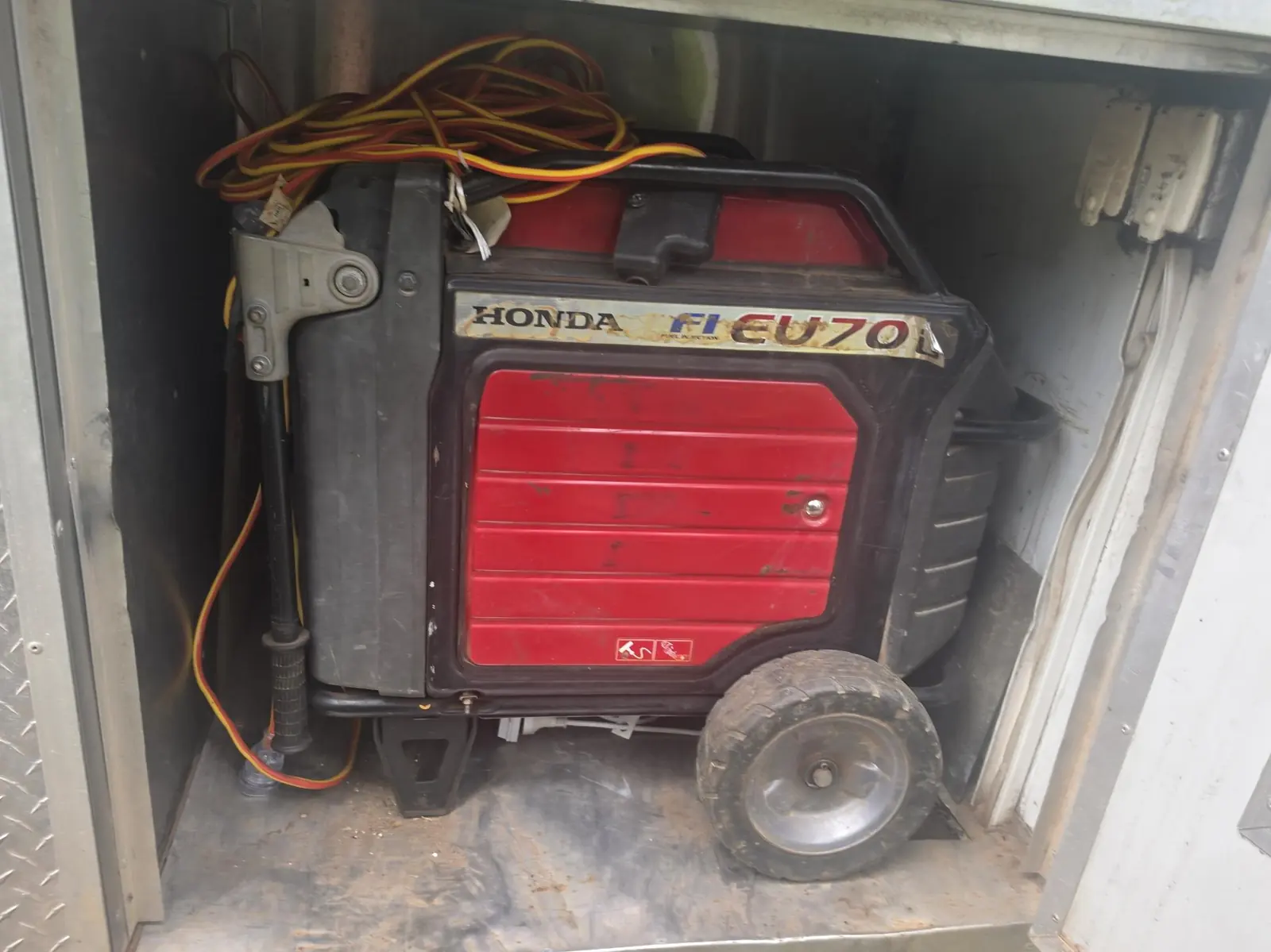 Honda EU70is generator